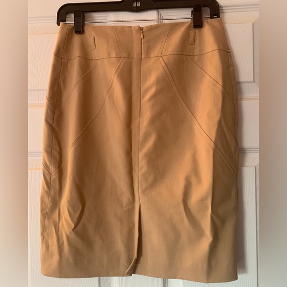 Women’s Worthington Tan Skirt - Size 4P - Picture 2 of 2